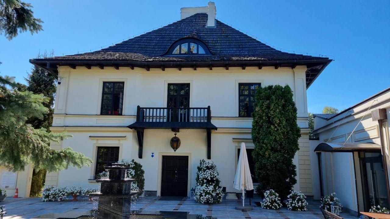 Dwor Anna Bed & Breakfast Ciecierzyn Eksteriør bilde