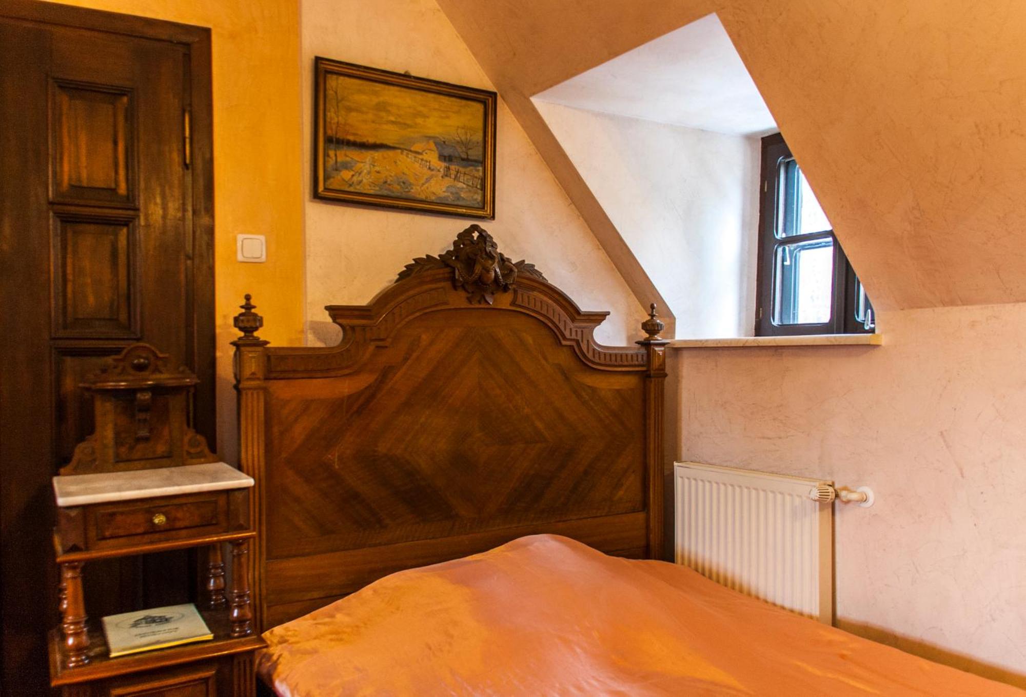 Dwor Anna Bed & Breakfast Ciecierzyn Rom bilde