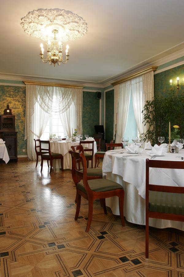 Dwor Anna Bed & Breakfast Ciecierzyn Eksteriør bilde