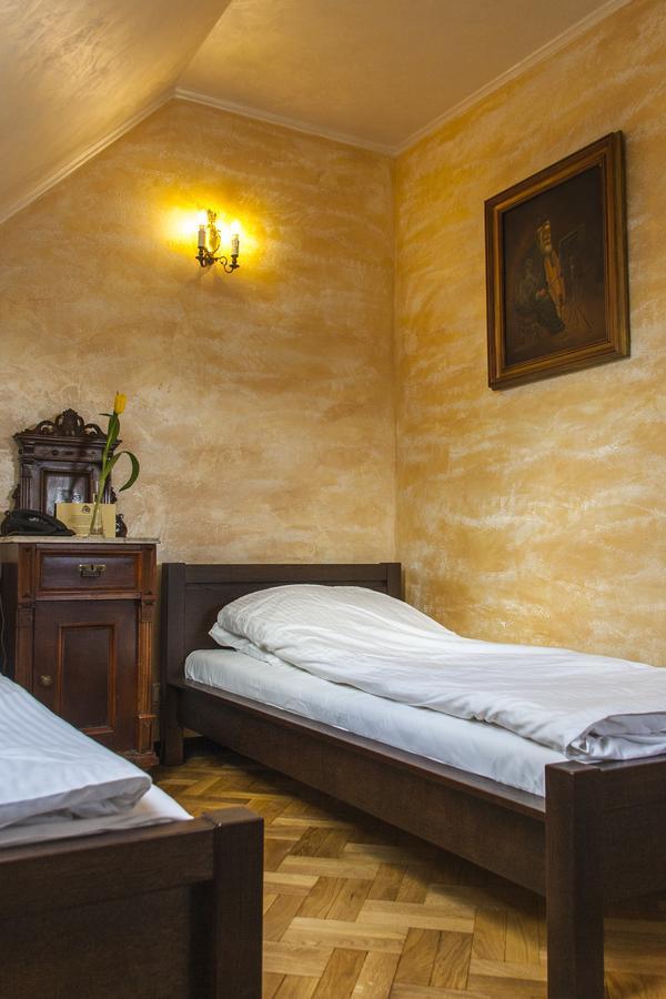 Dwor Anna Bed & Breakfast Ciecierzyn Eksteriør bilde