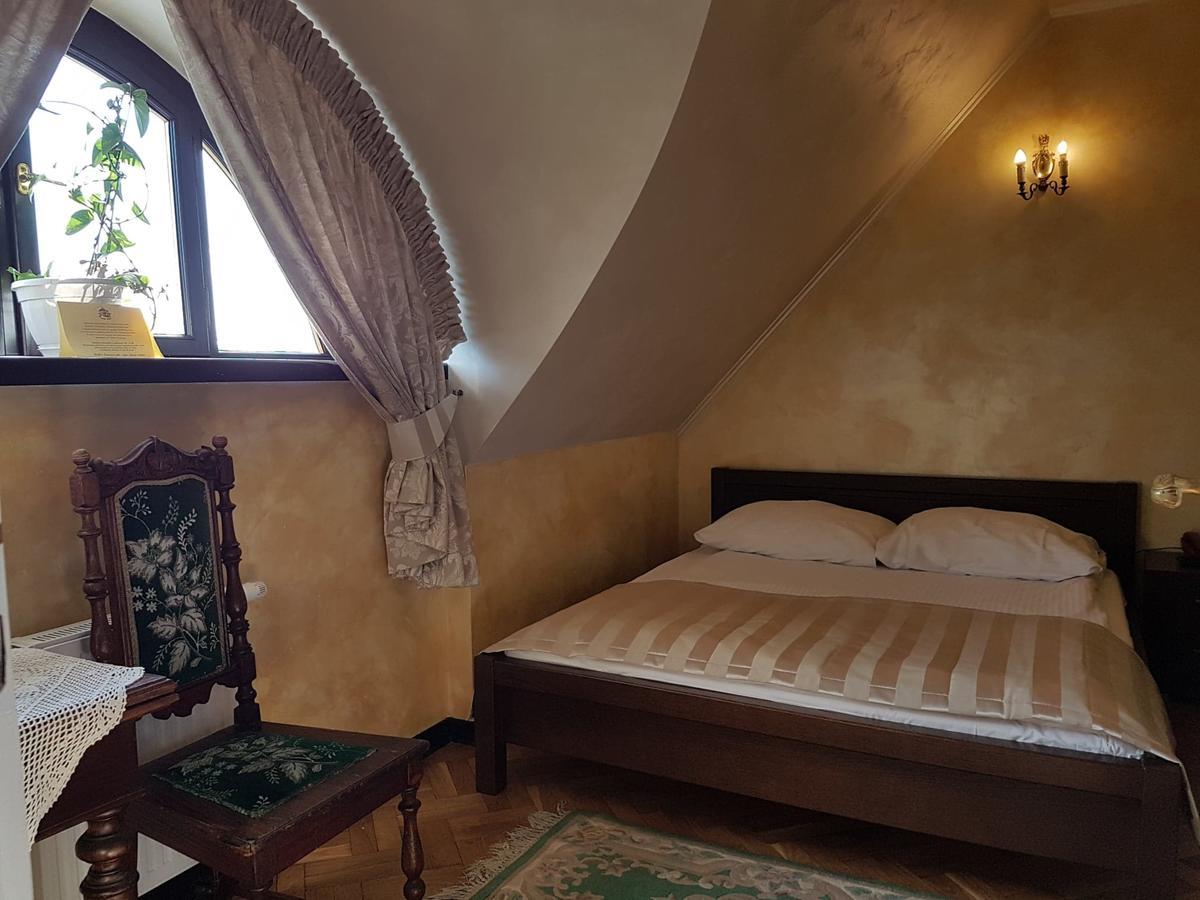 Dwor Anna Bed & Breakfast Ciecierzyn Eksteriør bilde